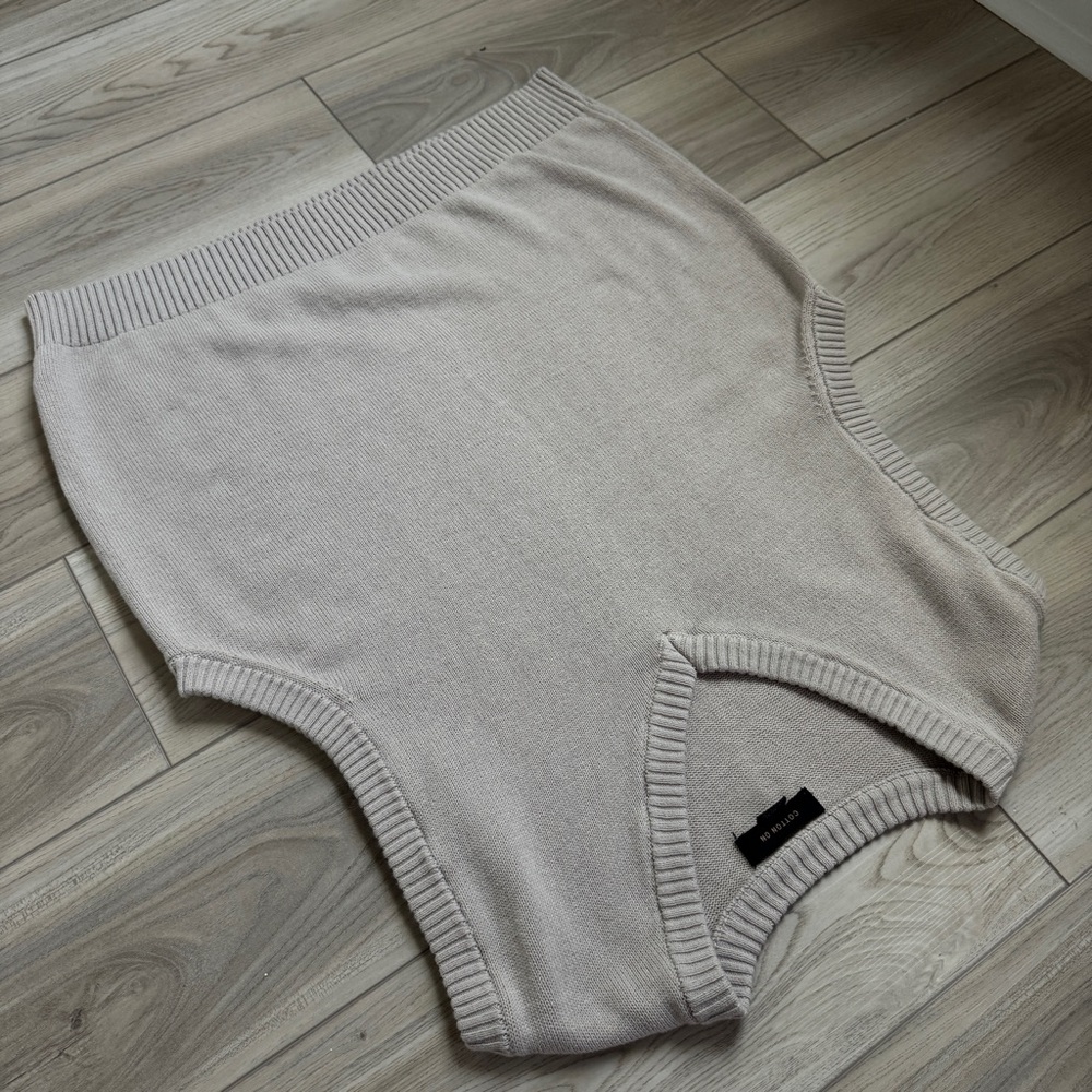 Cotton On Men's Light Gray Sweater Vest